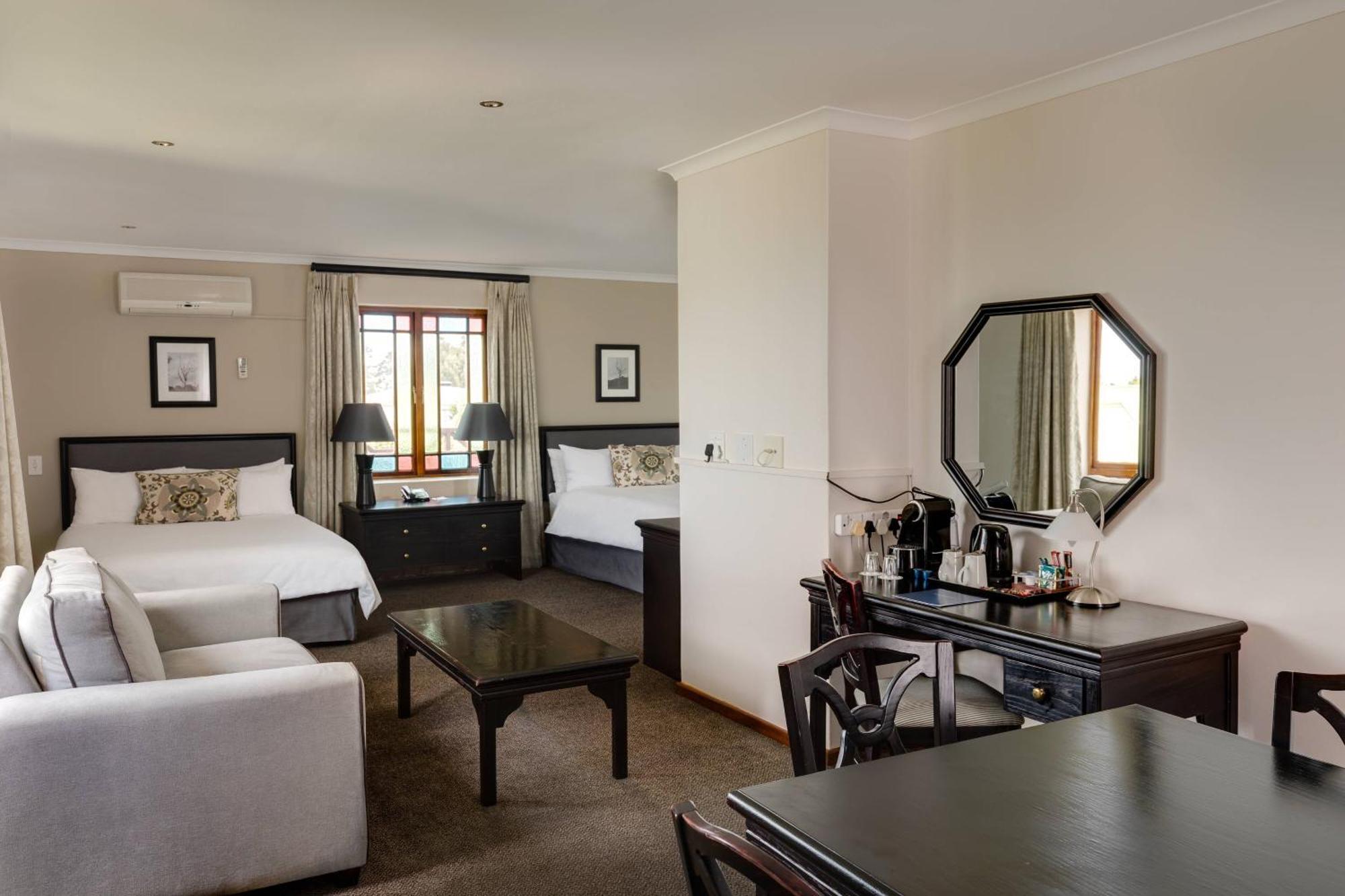 Protea Hotel By Marriott George King George Eksteriør bilde