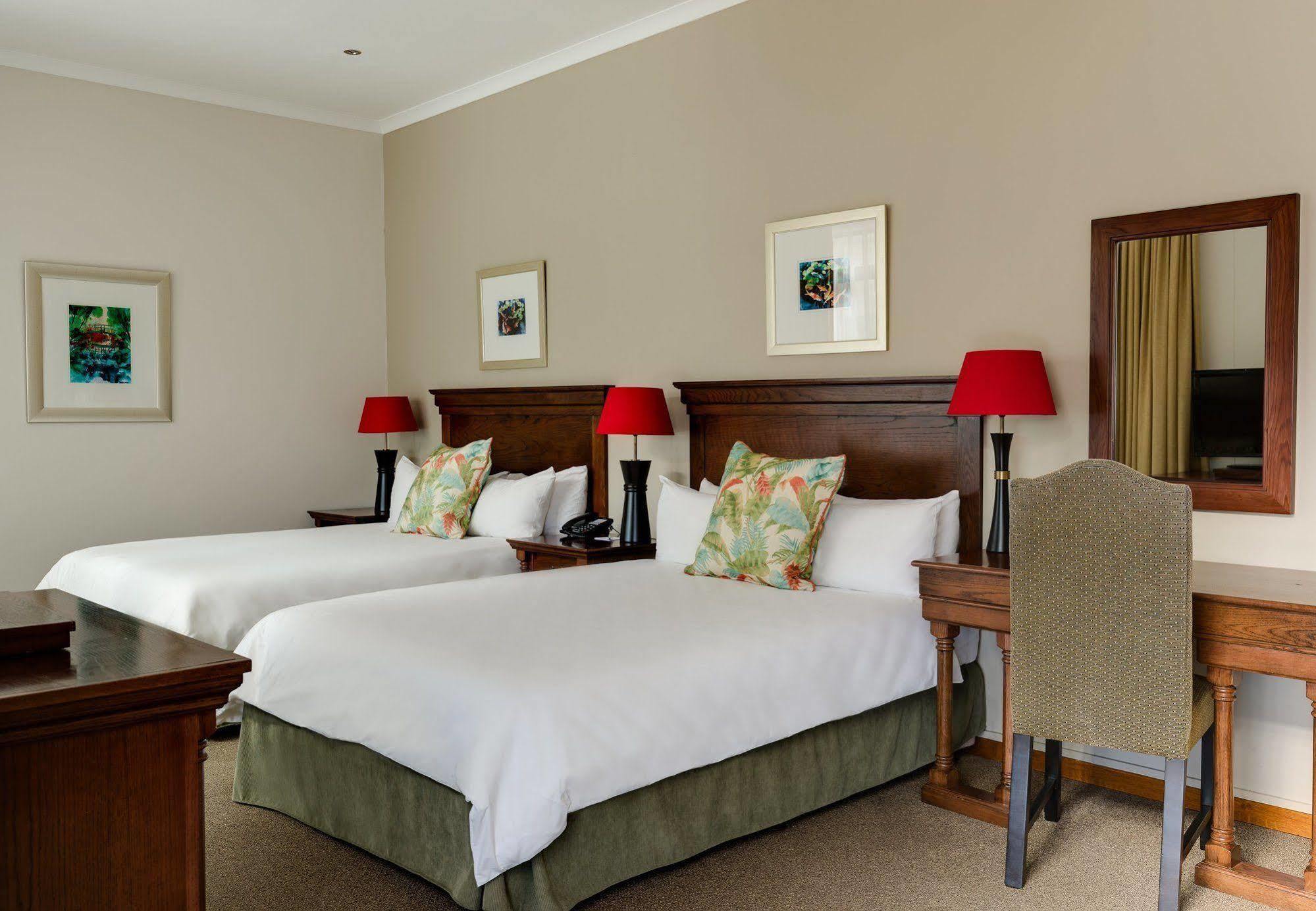 Protea Hotel By Marriott George King George Eksteriør bilde
